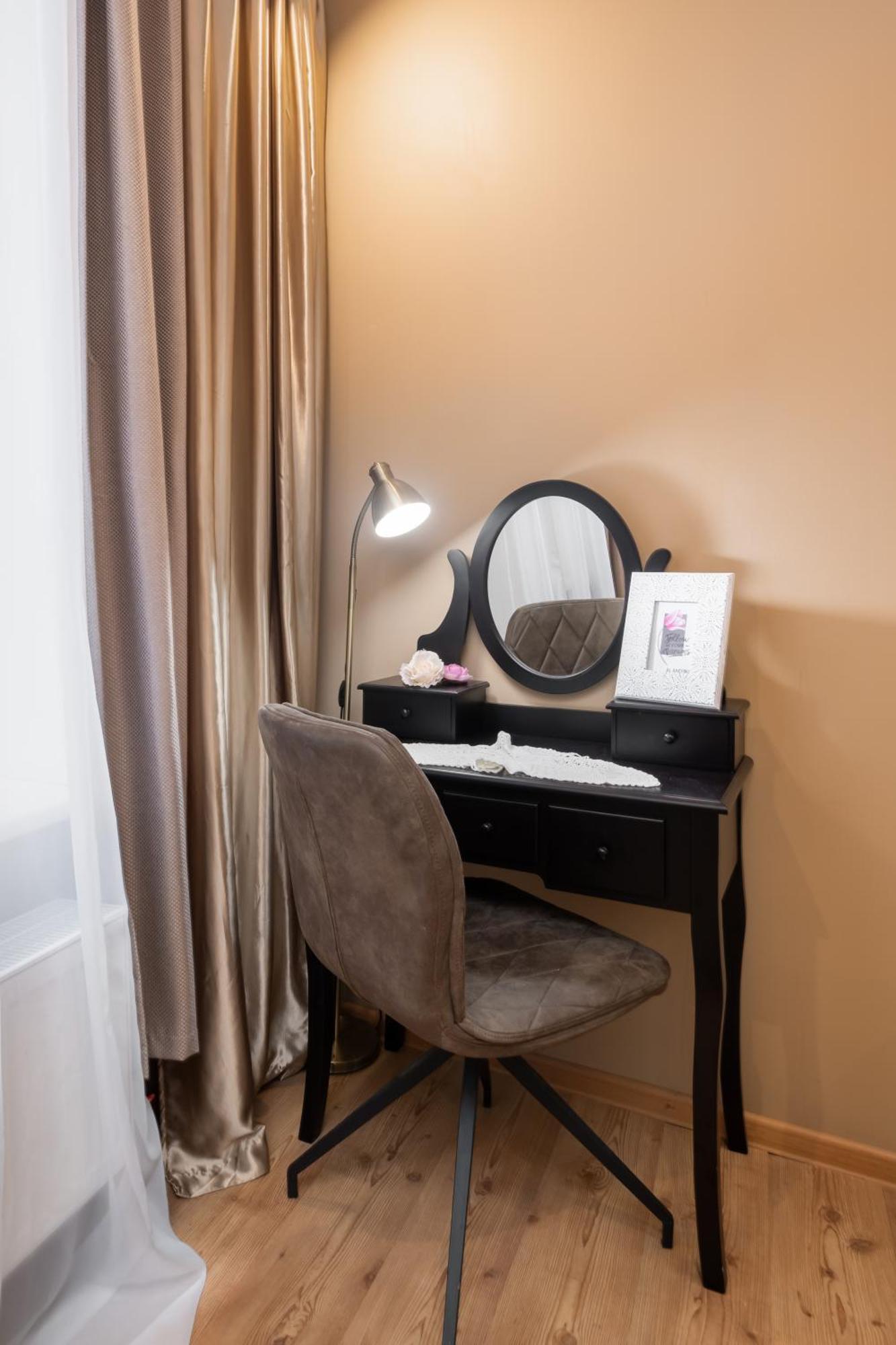 Apartamento Baltic Amber In Diplomatic District & Free Parking Riga Exterior foto