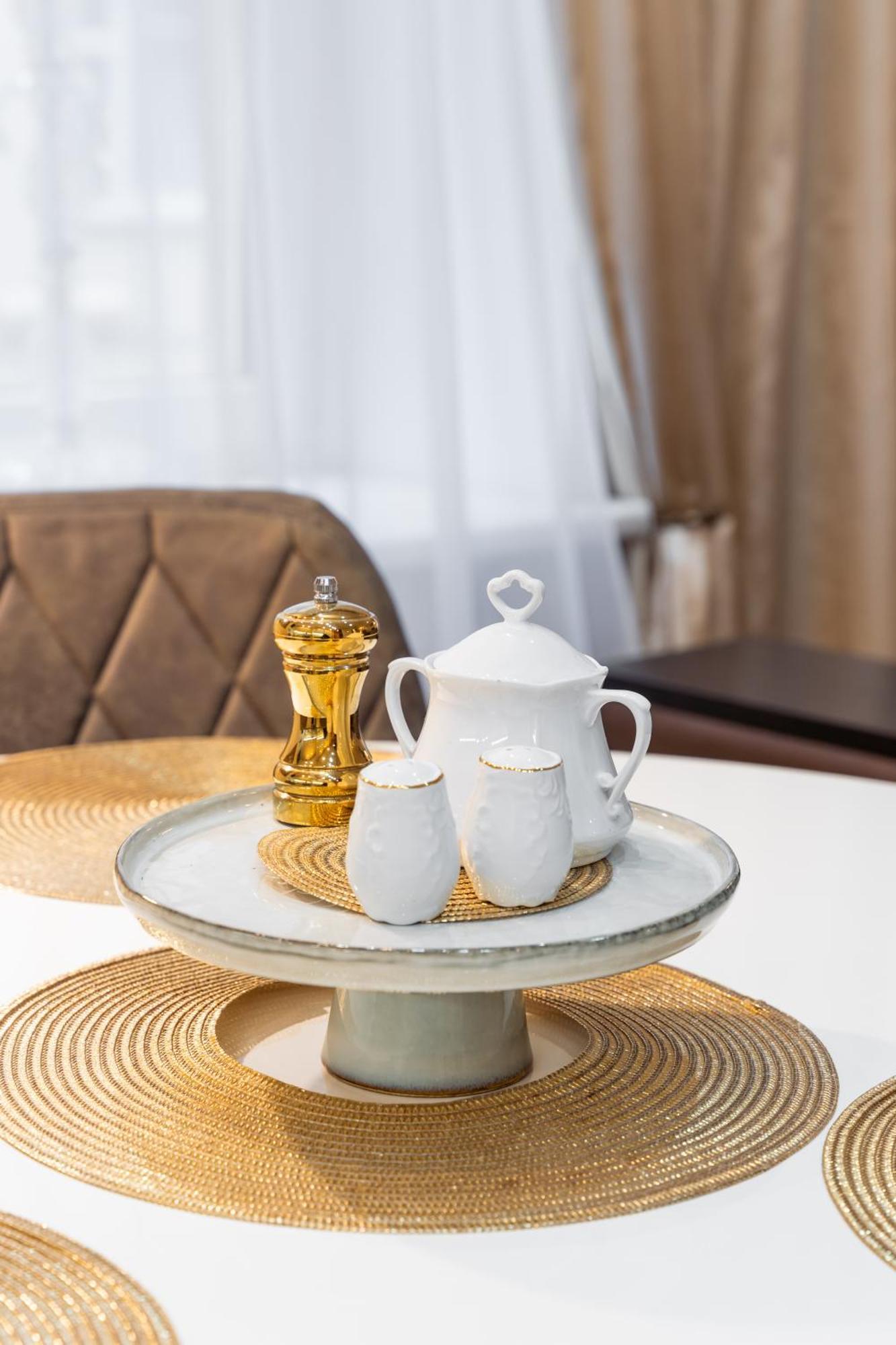 Apartamento Baltic Amber In Diplomatic District & Free Parking Riga Exterior foto