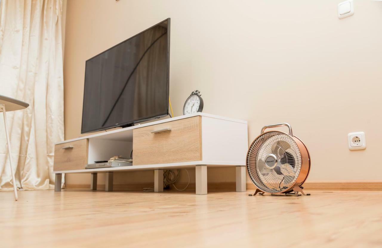 Apartamento Baltic Amber In Diplomatic District & Free Parking Riga Exterior foto